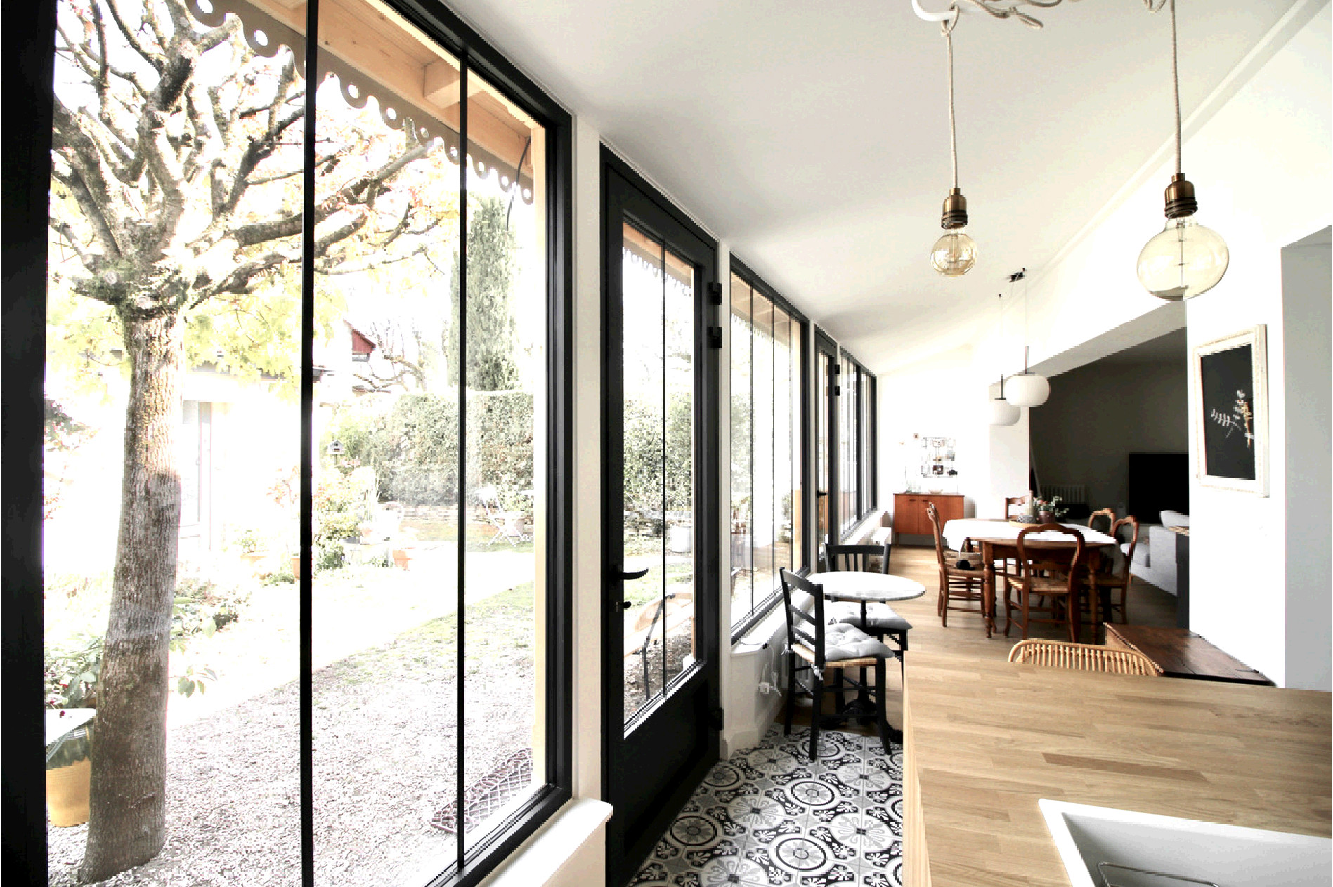 Julie Drevet Architecte d'intérieur Designer : DIJON - EXTENSION D'UNE MAISON POUR UNE AMBIANCE DEDANS / DEHORS