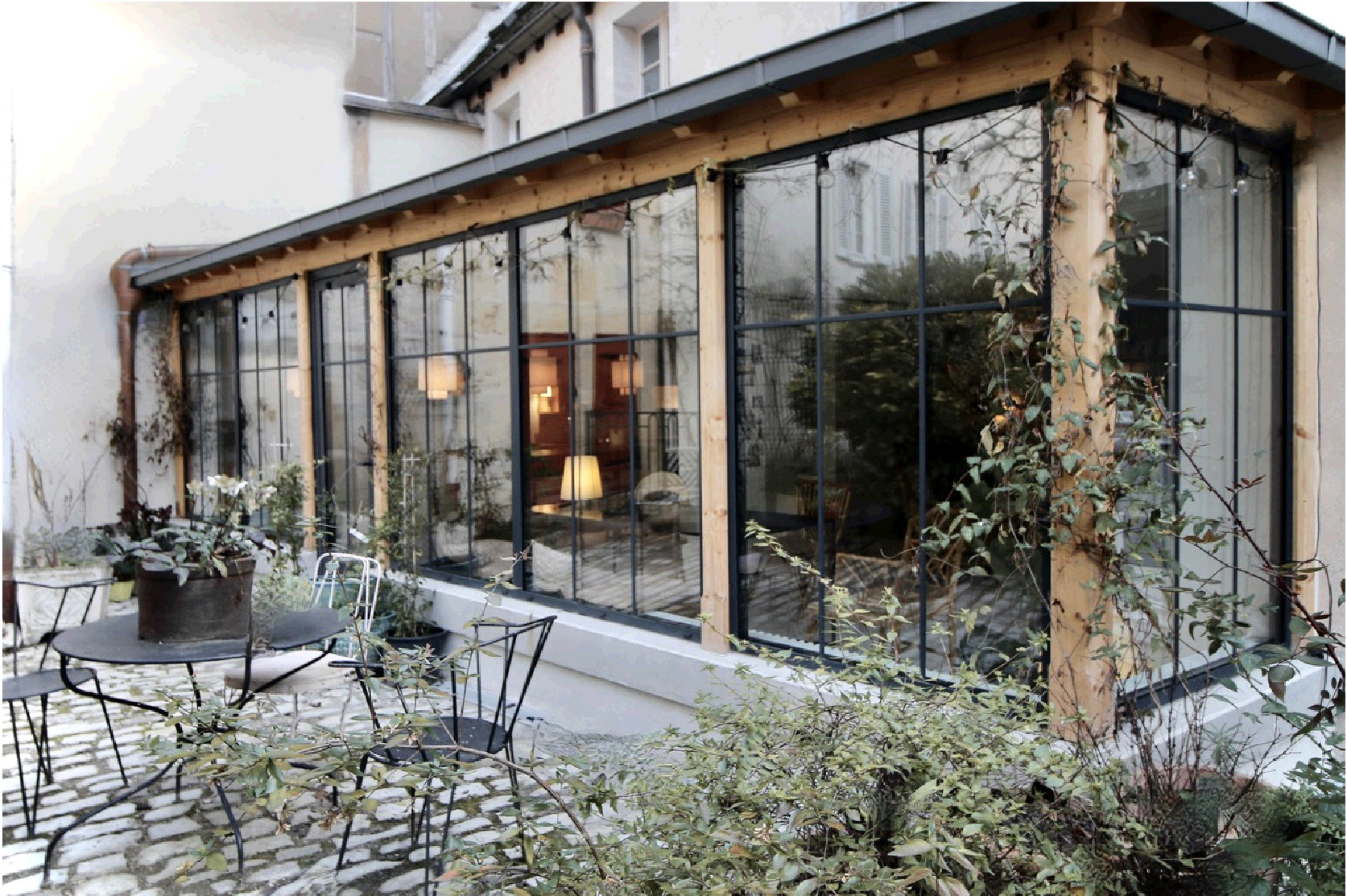 Julie Drevet Architecte d'intérieur Designer : DIJON - VALORISATION / EXTENSION D'UN BÂTIMENT ANCIEN EN CENTRE HISTORIQUE