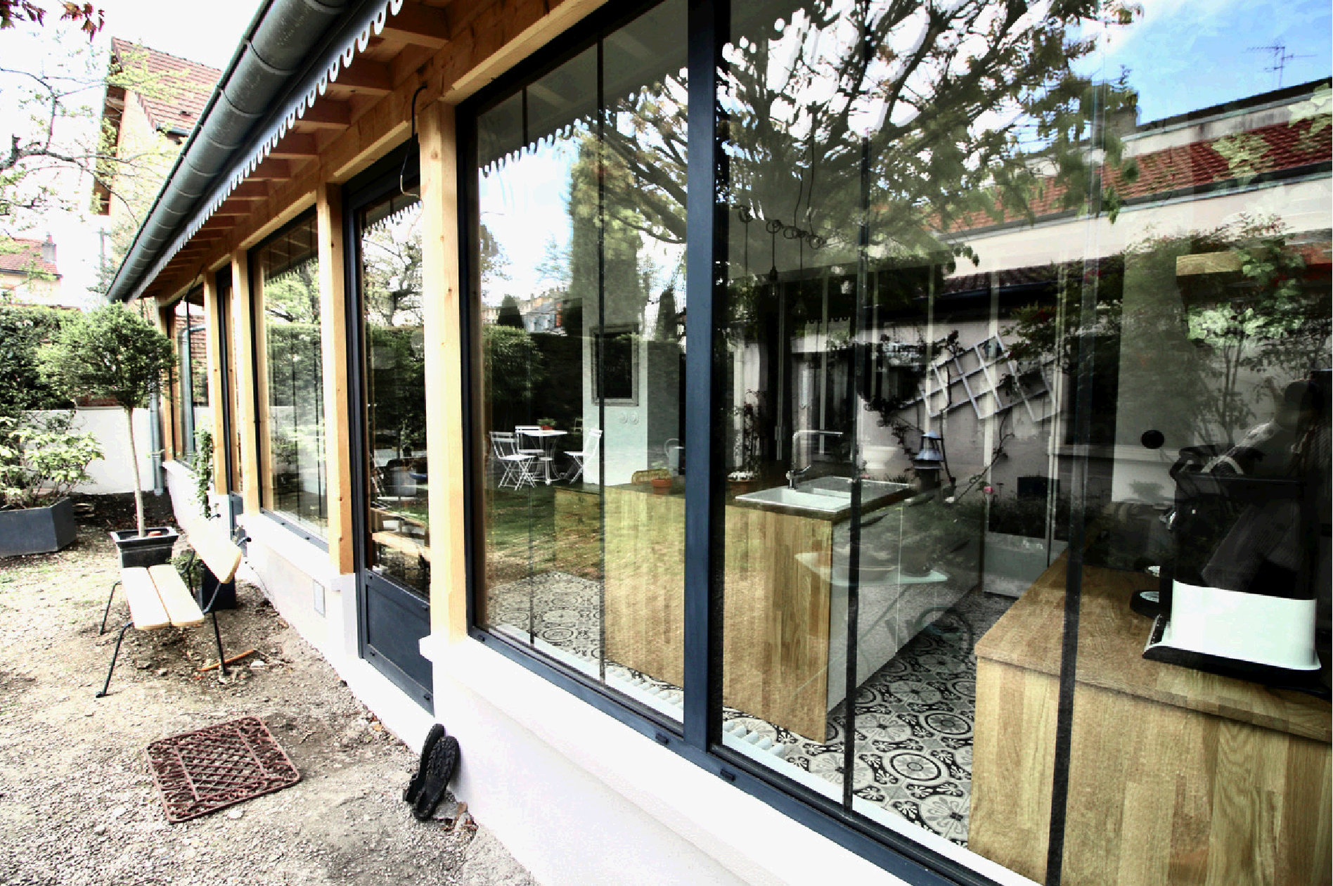 Julie Drevet Architecte d'intérieur Designer : DIJON - EXTENSION D'UNE MAISON POUR UNE AMBIANCE DEDANS / DEHORS 